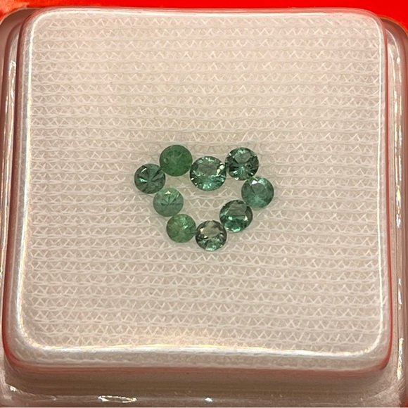 Natural Emerald 1.06 cts. Vivid Green Round Cut Loose Gemstones Luxury Gift - Picture 3 of 4